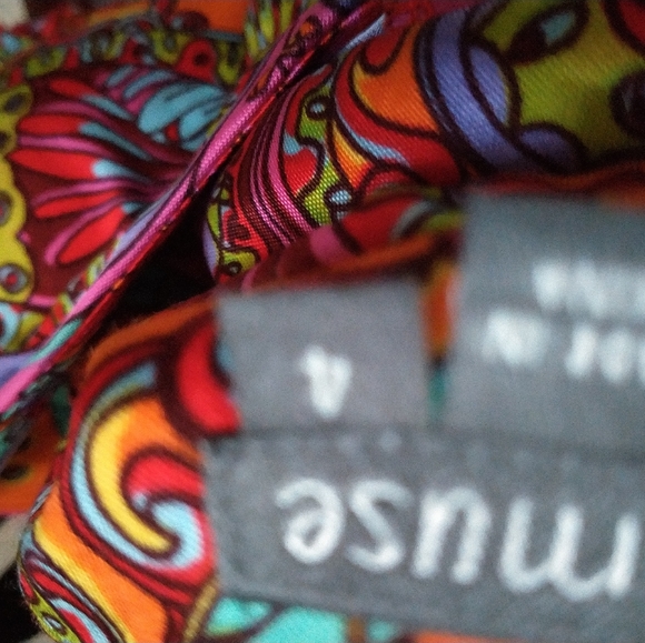 New, Muse multi-colored, size 4 short, dre… - Picture 7 of 16